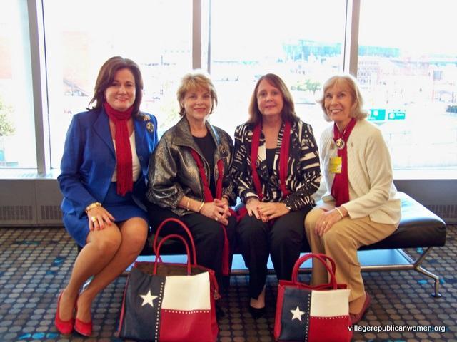 640_Buffie-Carolyn-Diane-Beverly-NFRW-Convention